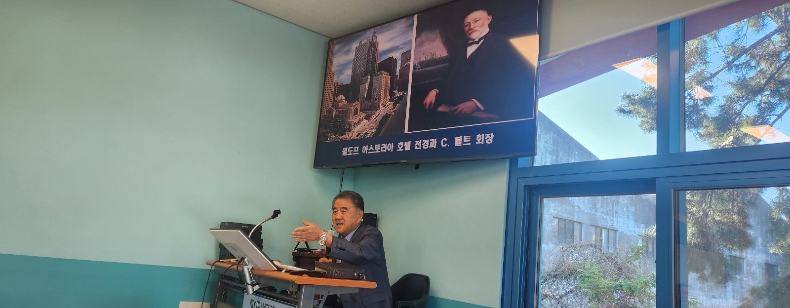 최무열 목사 강단